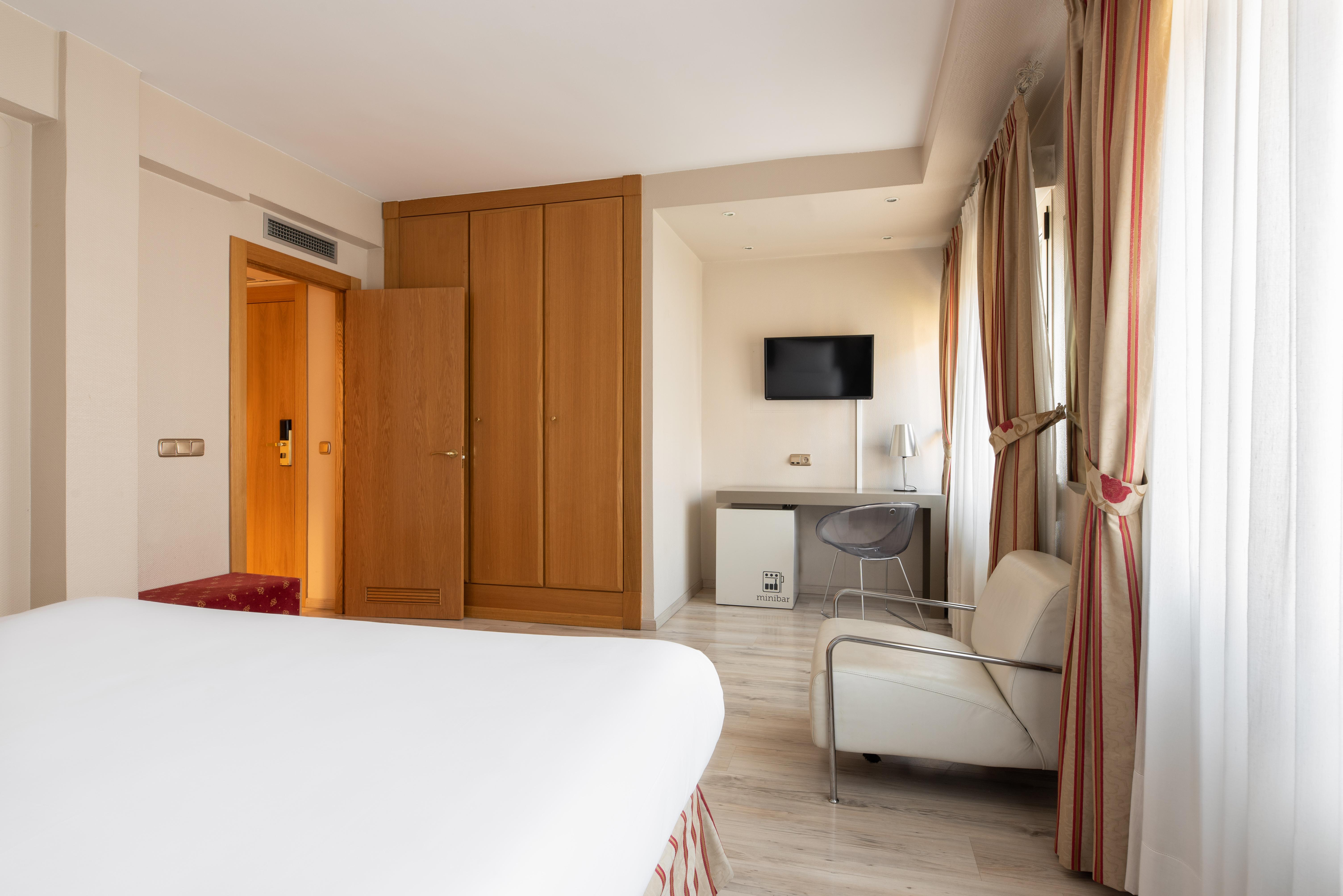 Crisol Almirante Bonifaz Hotel Burgo Kültér fotó